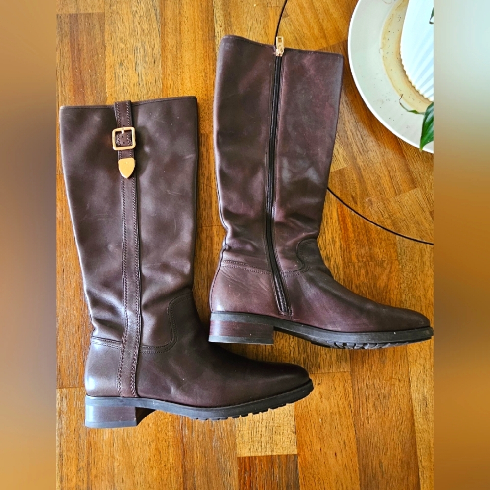 Womens Coach Tall leather boots size 9.5 dark brown